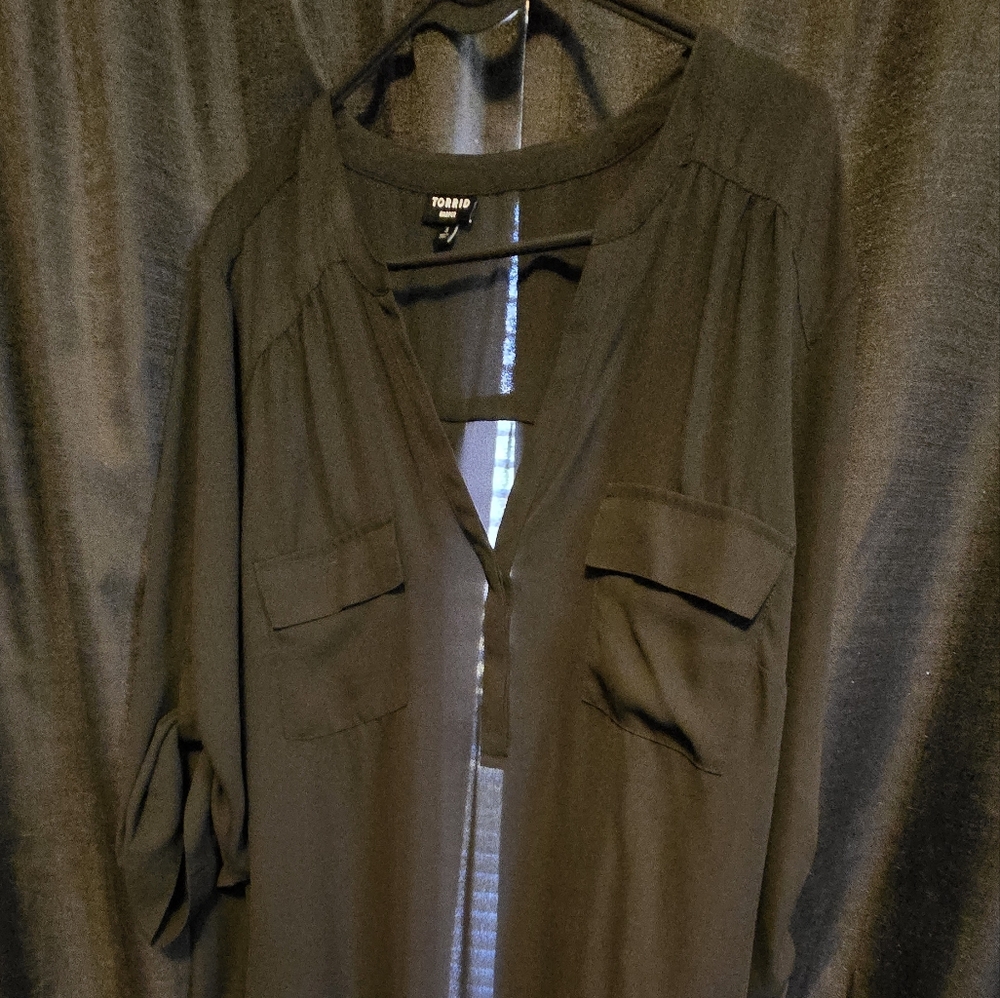 Lot of 3 Torrid Harper tops